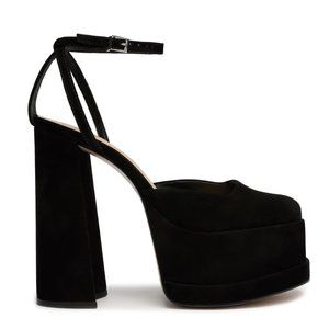 Brand New in box Schutz Black Platform Pumps, size 6.5